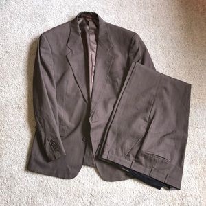 Hart Schaffner Marx Men’s Brown Suit 46R